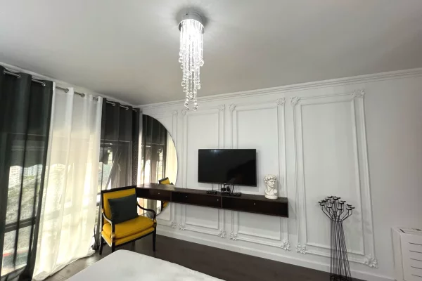 Shtepi me qera Duplex(shtepi me 2 kate) ne Vlore, 2+1, Mobilimi E mobiluar, Pagesa 1,500  Euro.