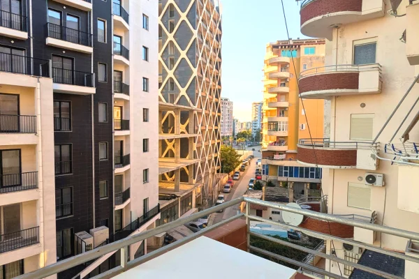 Shtepi me qera Apartament ne Vlore, 2+1, Mobilimi E mobiluar, Pagesa 55,000  Leke.