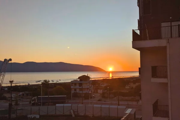 Shtepi me qera Apartament ne Vlore, 2+1, Mobilimi E mobiluar, Pagesa 55,000  Leke.