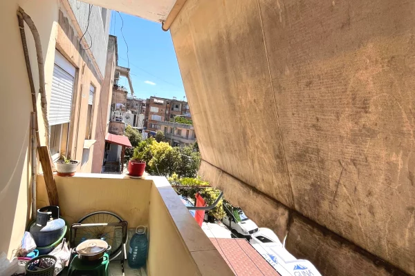 Shtepi ne shitje Apartament ne Vlore, 2+1, Mobilimi E mobiluar, Pagesa 9,500,000  Leke.