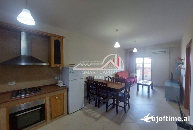 Shtepi me qera Apartament ne Vlore, 2+1, Mobilimi E mobiluar, Pagesa 340  Euro.