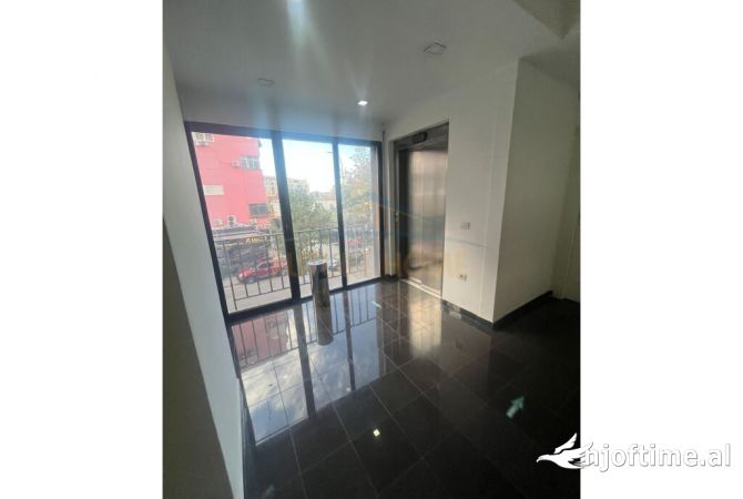 Shitet Ambient Biznesi Don Bosko