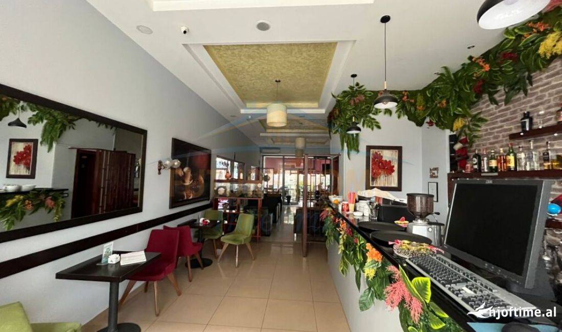 Shitet Ambient Biznesi Rruga e Dibres Tirane