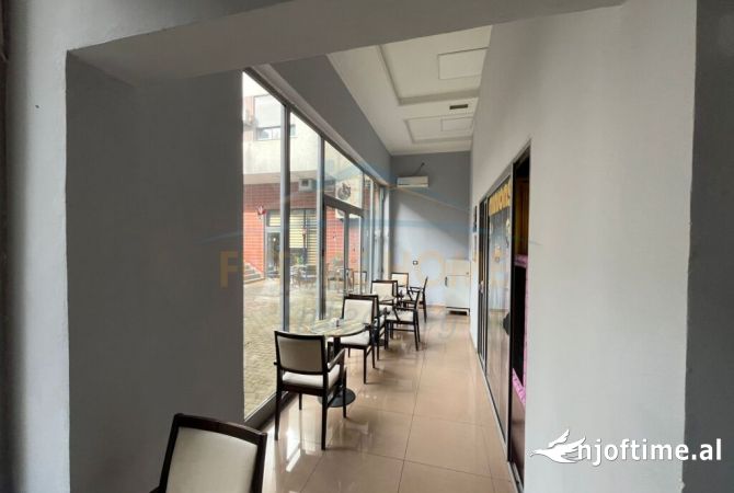 Business Property in Sale 3+1 in Tirana - 338,000 Euro