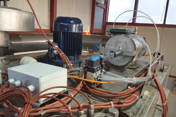 Teknik Elektromekanik