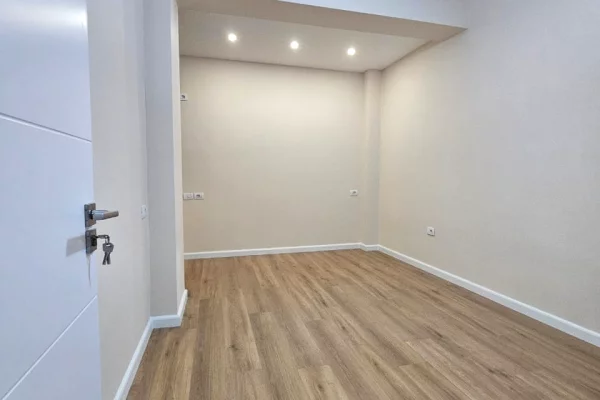 Apartment for sale in Tirana 1+1, Emty