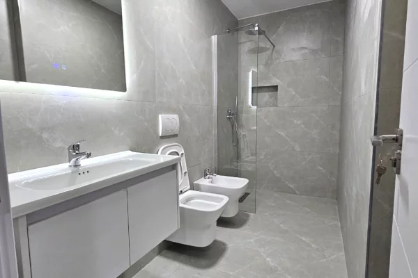 Apartment for sale in Tirana 1+1, Emty