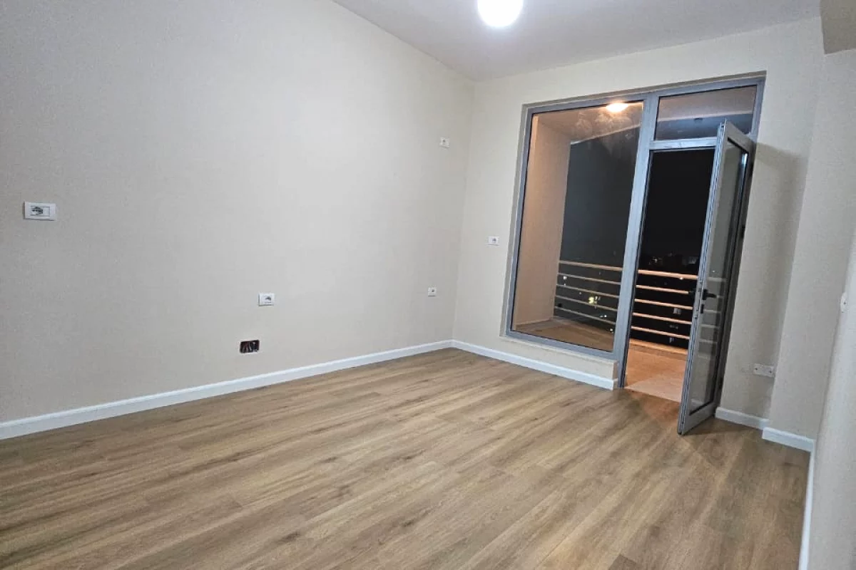 Apartment for sale in Tirana 1+1, Emty
