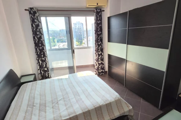 Shtepi me qera Apartament ne Tirane, 3+1, Mobilimi E mobiluar, Pagesa 75,000  Leke.