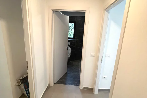 Apartment for sale in Tirana 2+1, Emty