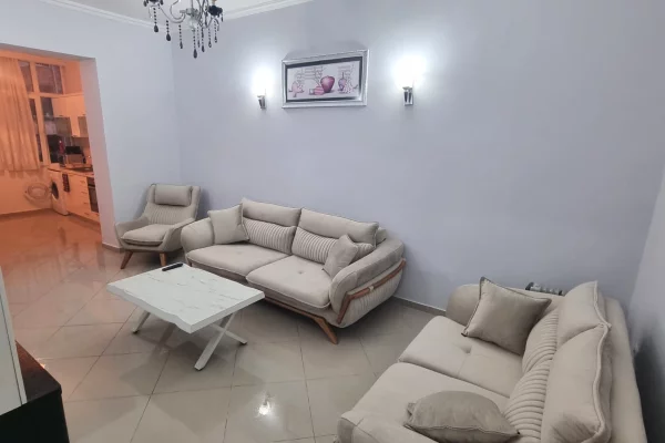 Shtepi me qera Apartament ne Tirane, 2+1, Mobilimi E mobiluar, Pagesa 700  Euro.