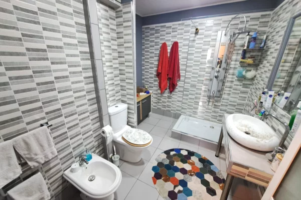 Apartment for sale in Tirana 2+1, Furnished
