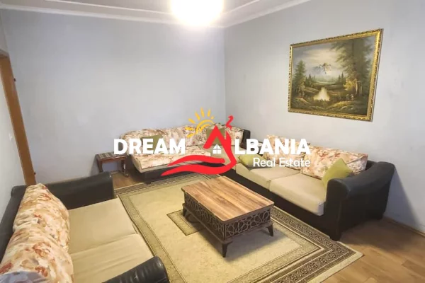 Shtepi me qera Apartament ne Tirane, 3+1, Mobilimi E mobiluar, Pagesa 75,000  Leke.
