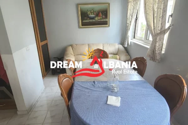 Shtepi me qera Apartament ne Tirane, 3+1, Mobilimi E mobiluar, Pagesa 75,000  Leke.