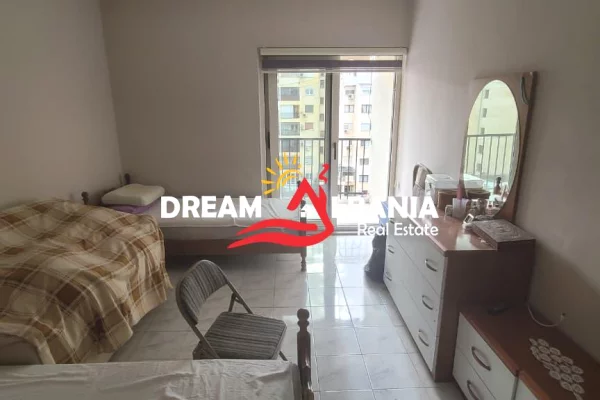 Shtepi me qera Apartament ne Tirane, 3+1, Mobilimi E mobiluar, Pagesa 75,000  Leke.
