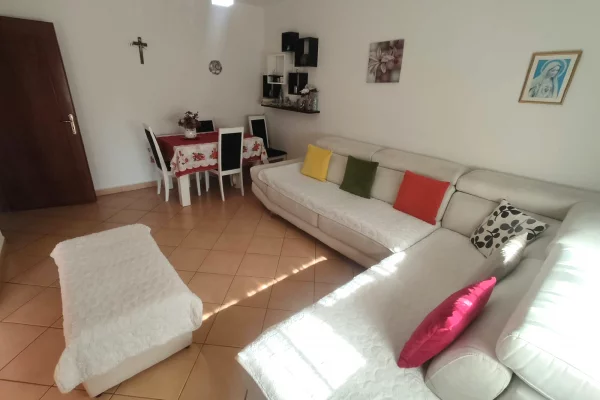 Appartamento in vendita a Tirana 1+1, Arredato