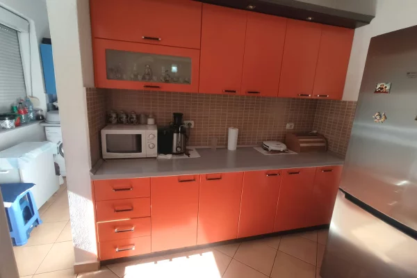 Appartamento in vendita a Tirana 1+1, Arredato