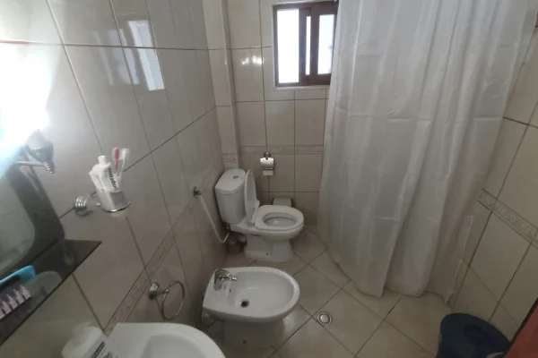 Appartamento in vendita a Tirana 1+1, Arredato