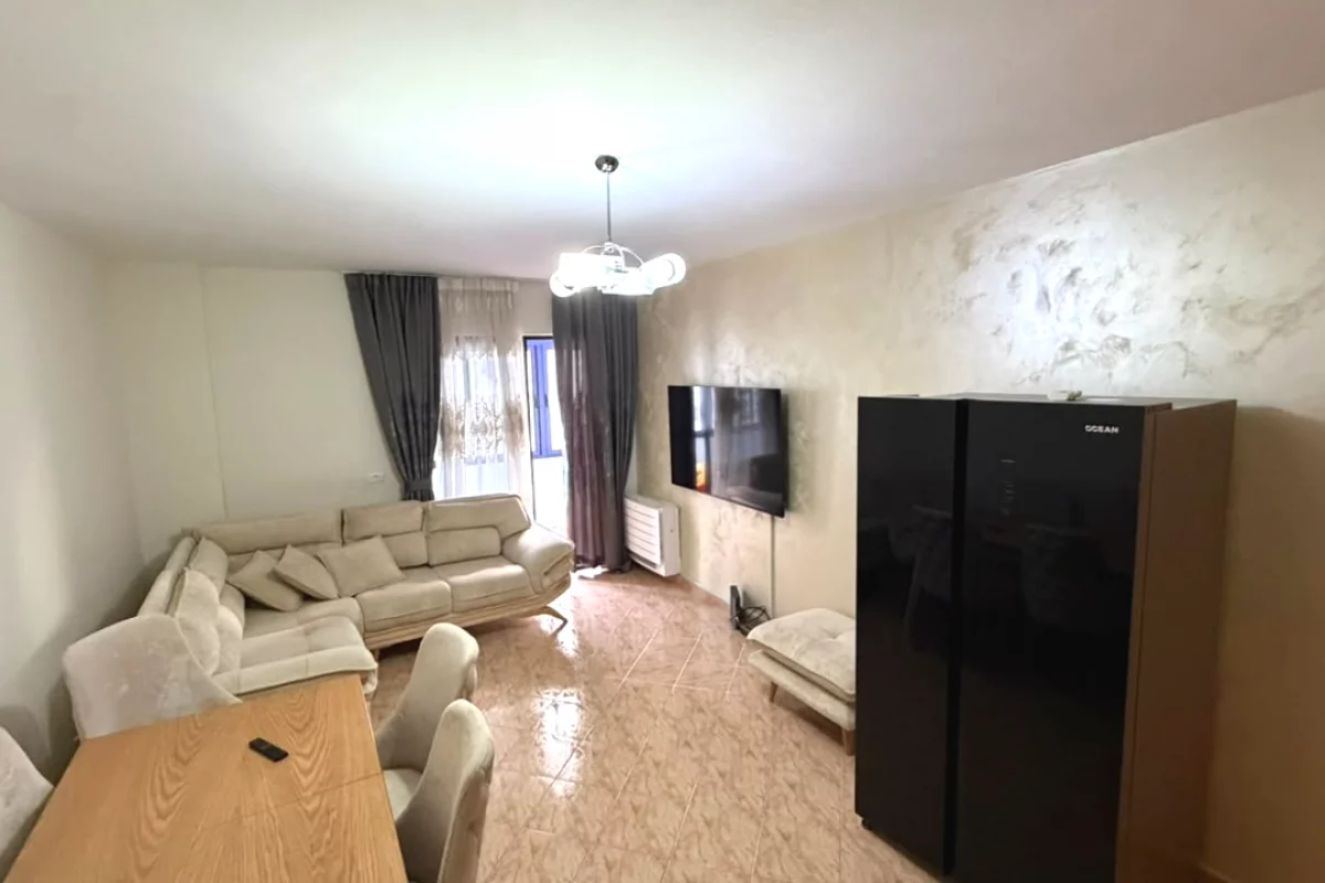 Shtepi me qera Apartament ne Tirane, 2+1, Mobilimi E mobiluar, Pagesa 60,000  Leke.