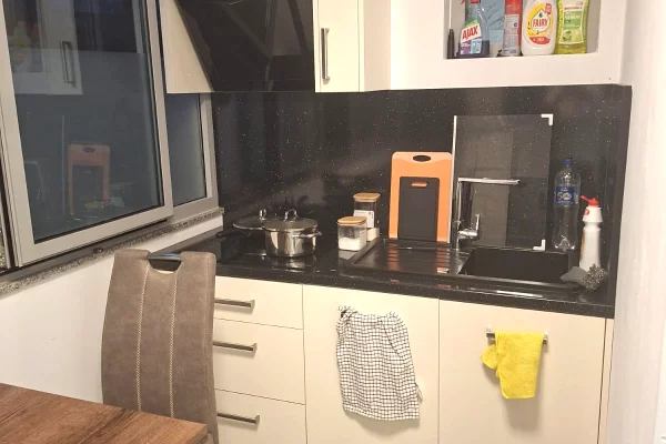 Shtepi me qera Apartament ne Tirane, 1+1, Mobilimi E mobiluar, Pagesa 65,000  Leke.