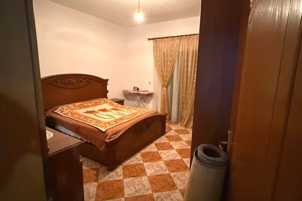 Shtepi ne shitje Duplex(shtepi me 2 kate) ne Durres, 2+1, Mobilimi E mobiluar, Pagesa 140,000  Euro.