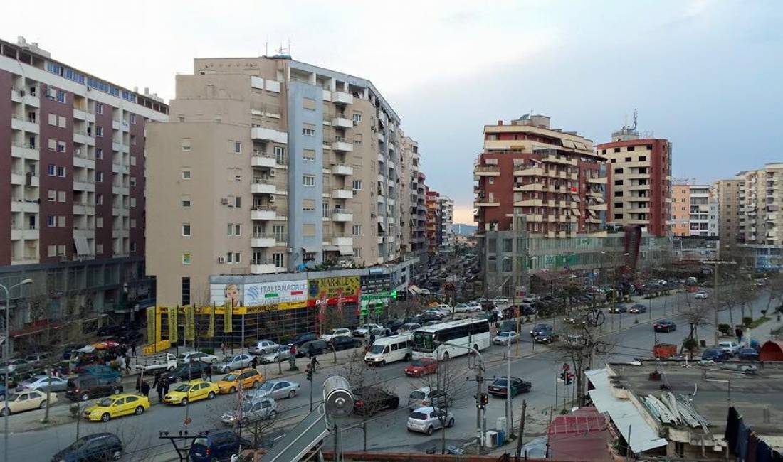 SHITET DYQAN RR.KRYESORE 100M2