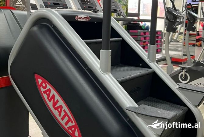 Ambiente Commerciale in Vendita 1+1 a Tirana - 1,000 Euro