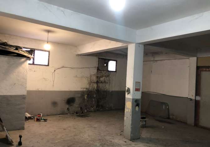 Ambient biznesi me qera 6+1 ne Tirane - 80,000 Leke