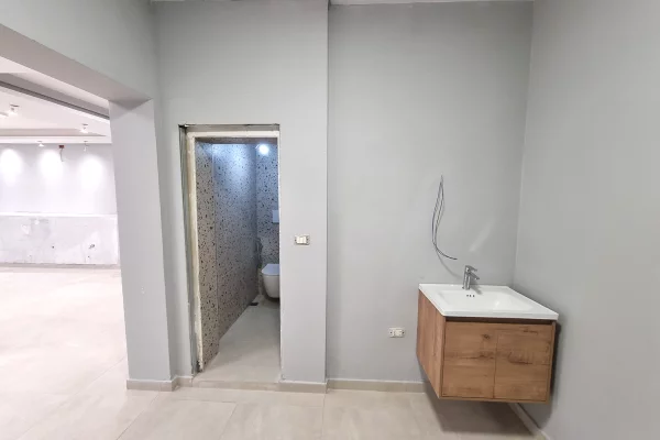 Business Property in Sale 1+1 in Tirana - 120,000 Euro