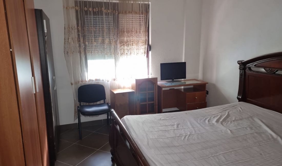 Shtepi me qera Apartament ne Tirane, 1+1, Mobilimi E mobiluar, Pagesa 28,000  Leke.