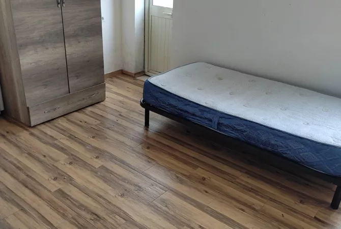 Shtepi me qera Apartament ne Tirane, 1+1, Mobilimi E mobiluar, Pagesa 29,000  Leke.