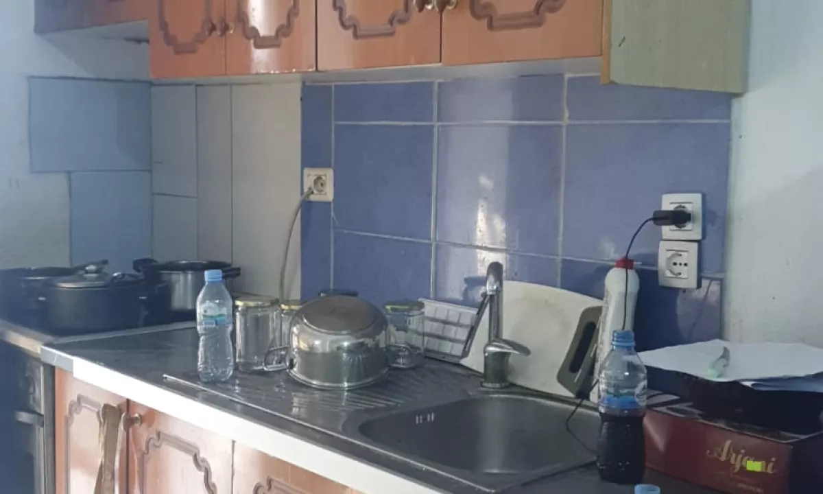 Shtepi me qera Apartament ne Tirane, 1+1, Mobilimi E mobiluar, Pagesa 30,000  Leke.