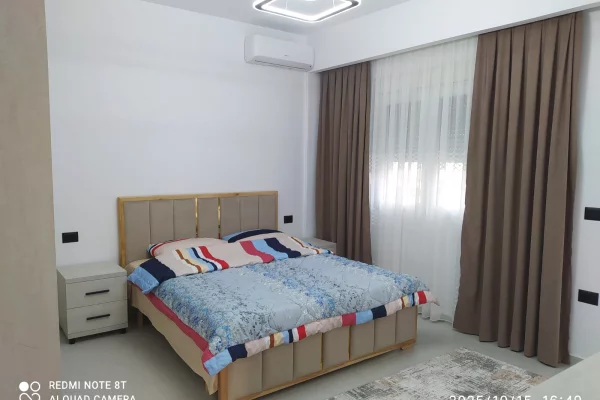 APARTAMENT 3+1. 50000 LEKE NE MUAJ.ASTIR PRANE BAR ARTISTI