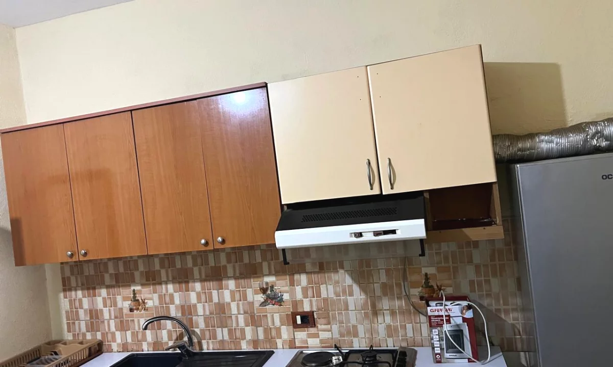 Shtepi me qera Apartament ne Tirane, 1+1, Mobilimi E mobiluar, Pagesa 27,000  Leke.