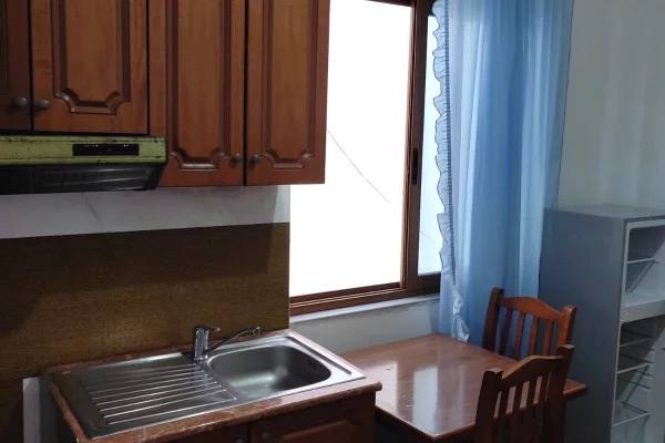 Appartamento in affitto a Tirana Garsoniere, Arredato