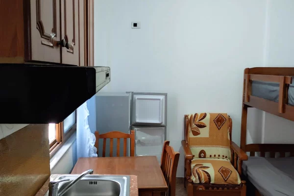 Appartamento in affitto a Tirana Garsoniere, Arredato