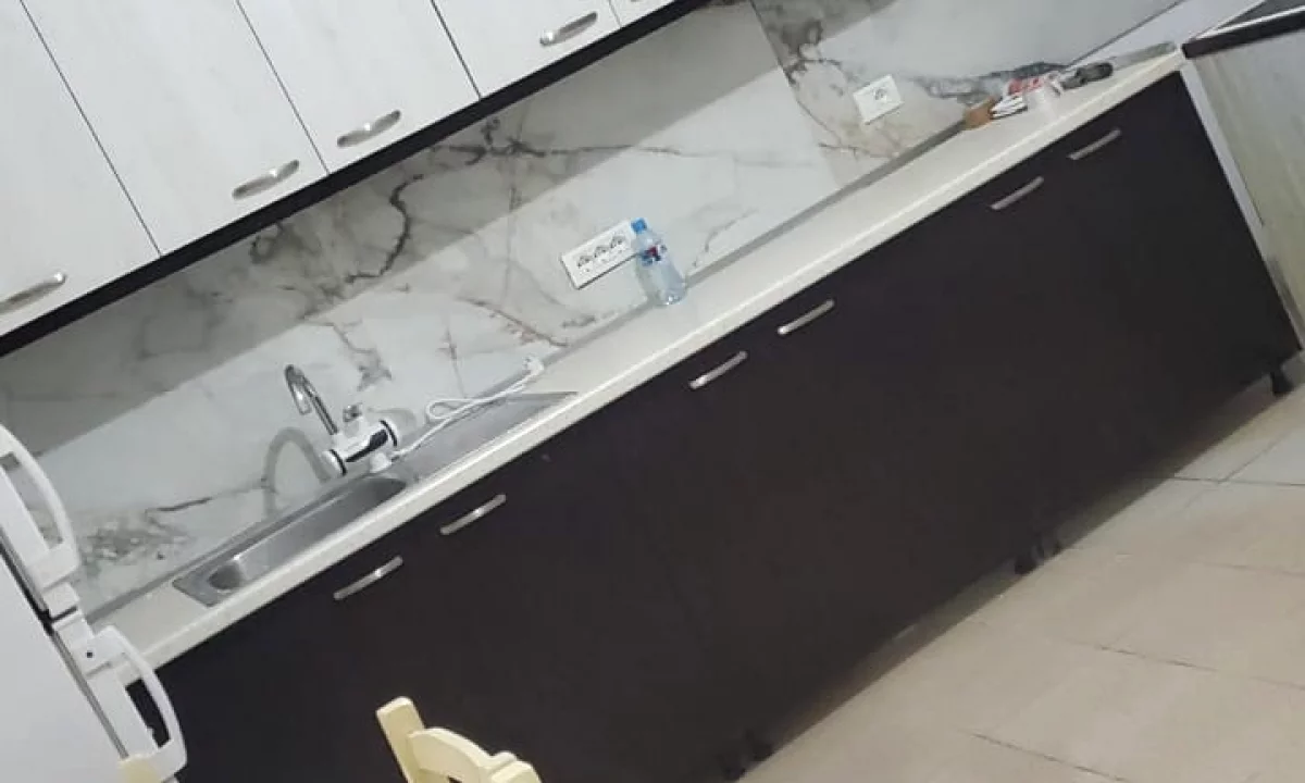 Shtepi me qera Apartament ne Tirane, 1+1, Mobilimi E mobiluar, Pagesa 38,000  Leke.