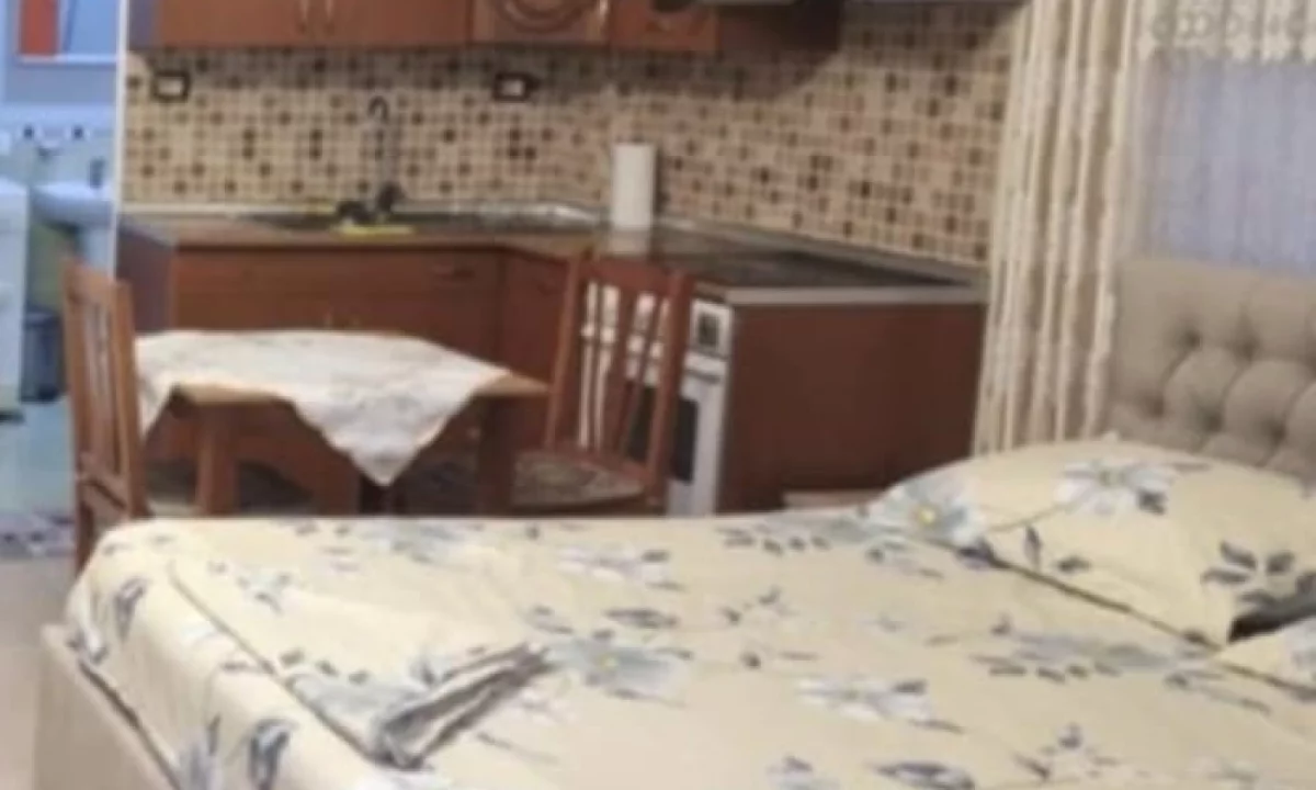 Shtepi me qera Apartament ne Tirane, Garsoniere, Mobilimi E mobiluar, Pagesa 35,000  Leke.
