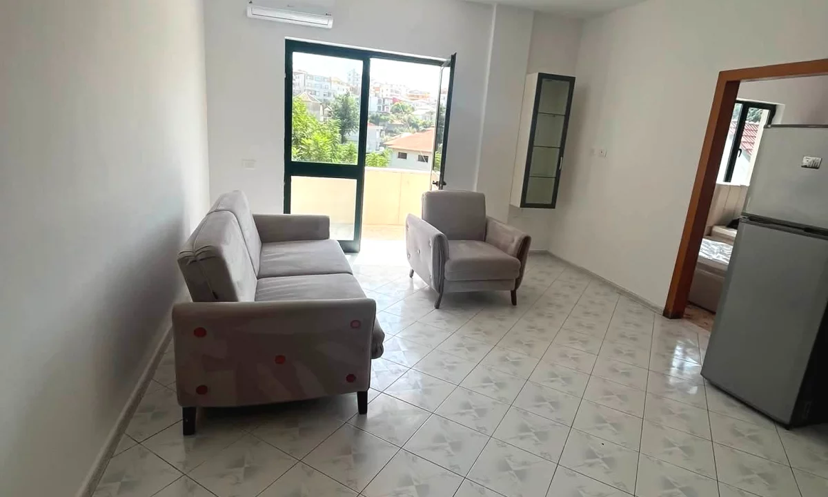 Shtepi me qera Apartament ne Tirane, 1+1, Mobilimi E mobiluar, Pagesa 42,000  Leke.
