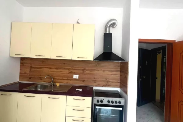 Shtepi me qera Apartament ne Tirane, 1+1, Mobilimi E mobiluar, Pagesa 42,000  Leke.