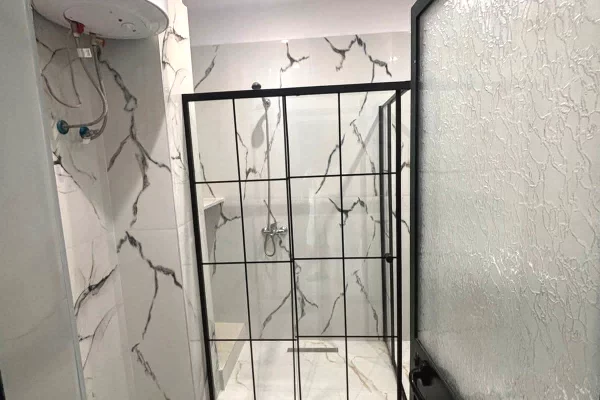Shtepi me qera Apartament ne Tirane, 1+1, Mobilimi E mobiluar, Pagesa 42,000  Leke.