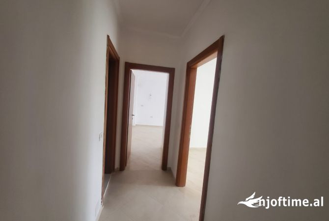 shitet 1+1 apartament ne Fresk