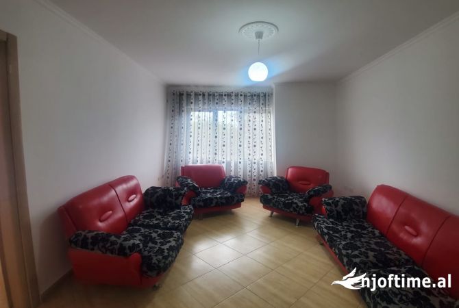 Shtepi ne shitje Apartament ne Tirane, 1+1, Mobilimi Bosh, pa mobiluar, Pagesa 92,000  Euro.