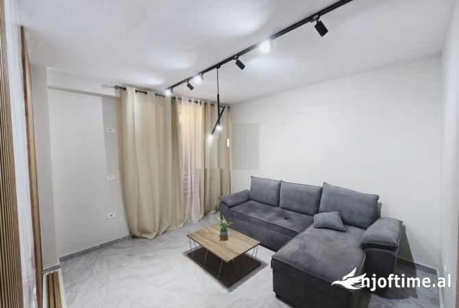 Shtepi ne shitje Apartament ne Tirane, 2+1, Mobilimi E mobiluar, Pagesa 89,000  Euro.