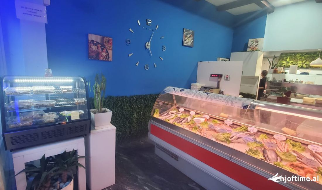 Shitet Biznes katering tek Mozaiku i Tiranes