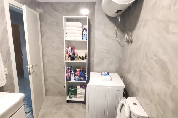 Shtepi ne shitje Apartament ne Tirane, 2+1, Mobilimi E mobiluar, Pagesa 110,000  Euro.