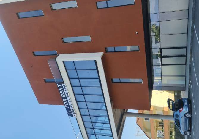 Jepet me qera godine multifunksionale