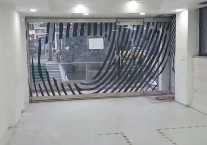 Jepet me qera per cdo lloj aktiviteti,Pallati me Shigjeta.