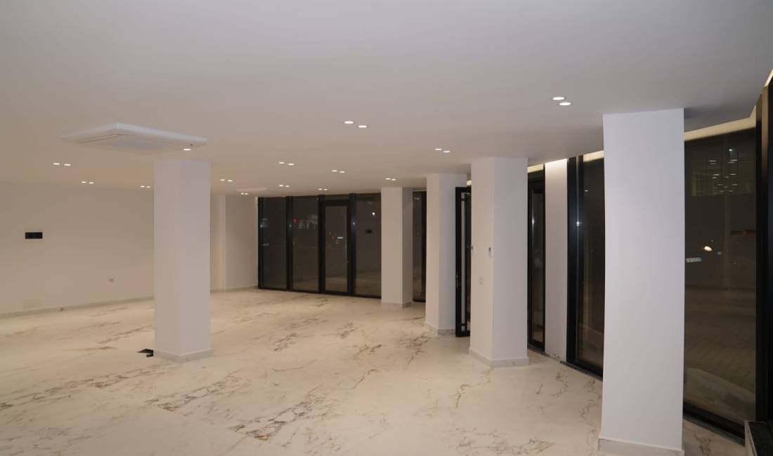 Jepet me qera/shitet ne Don Bosko njesi sherbimi.