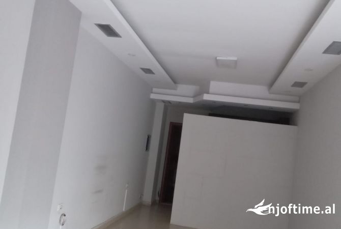 Business Property in Sale 1+1 in Tirana - 112,500 Euro